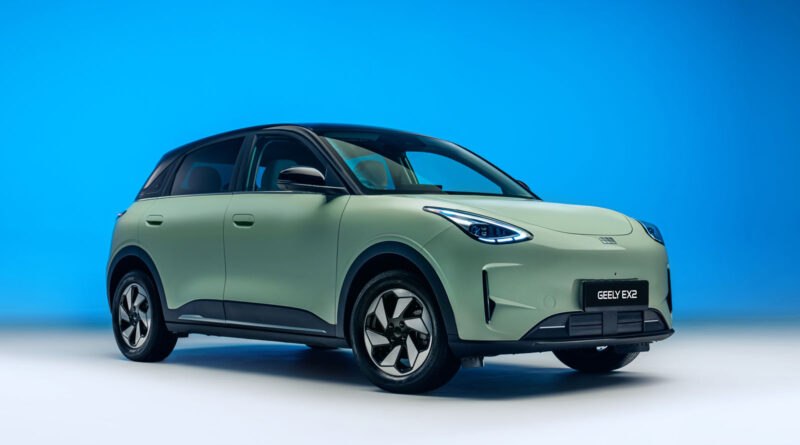 Geely EX2: китайский электромобиль выходит в Британии с ценой от £20 990